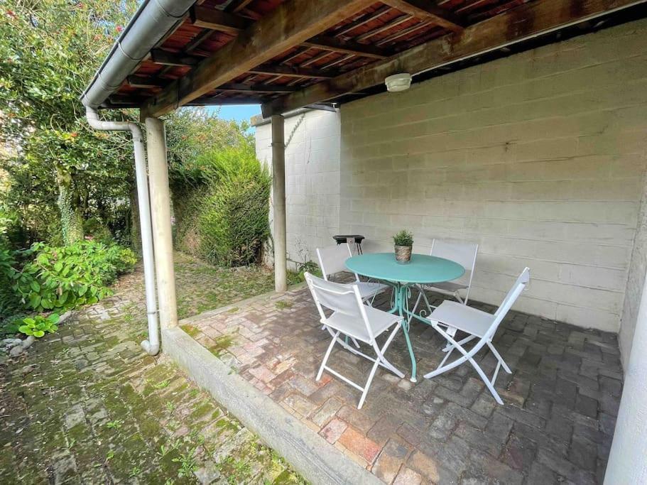 Holiday home 4 - Grande Maison - Parking - Jardin Amiens