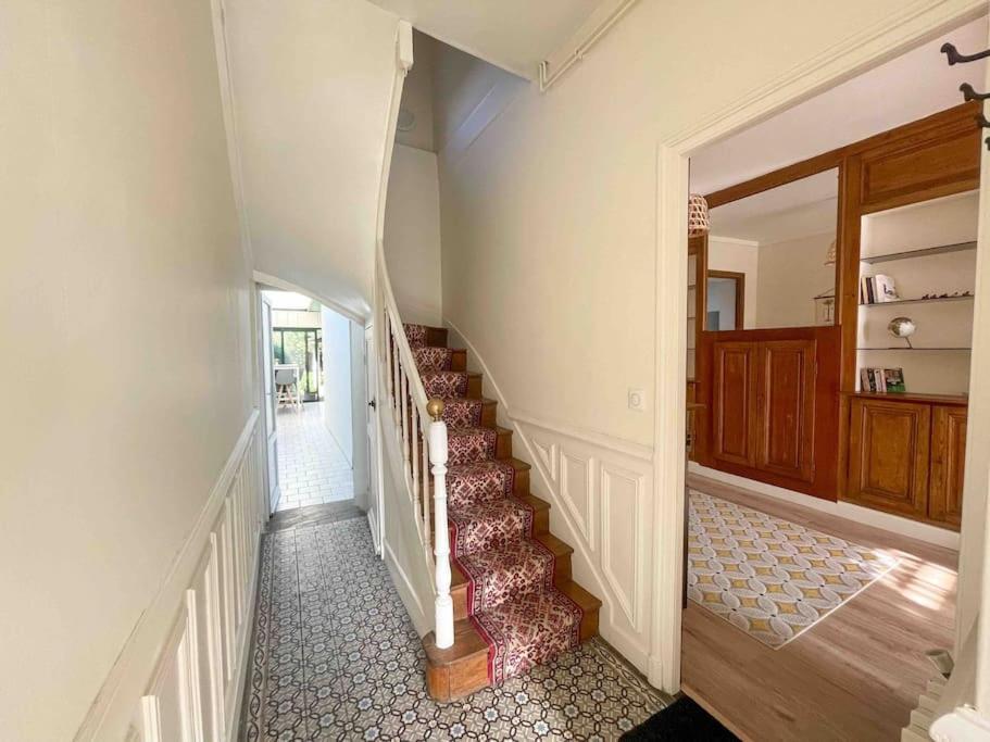 Holiday home 4 - Grande Maison - Parking - Jardin *