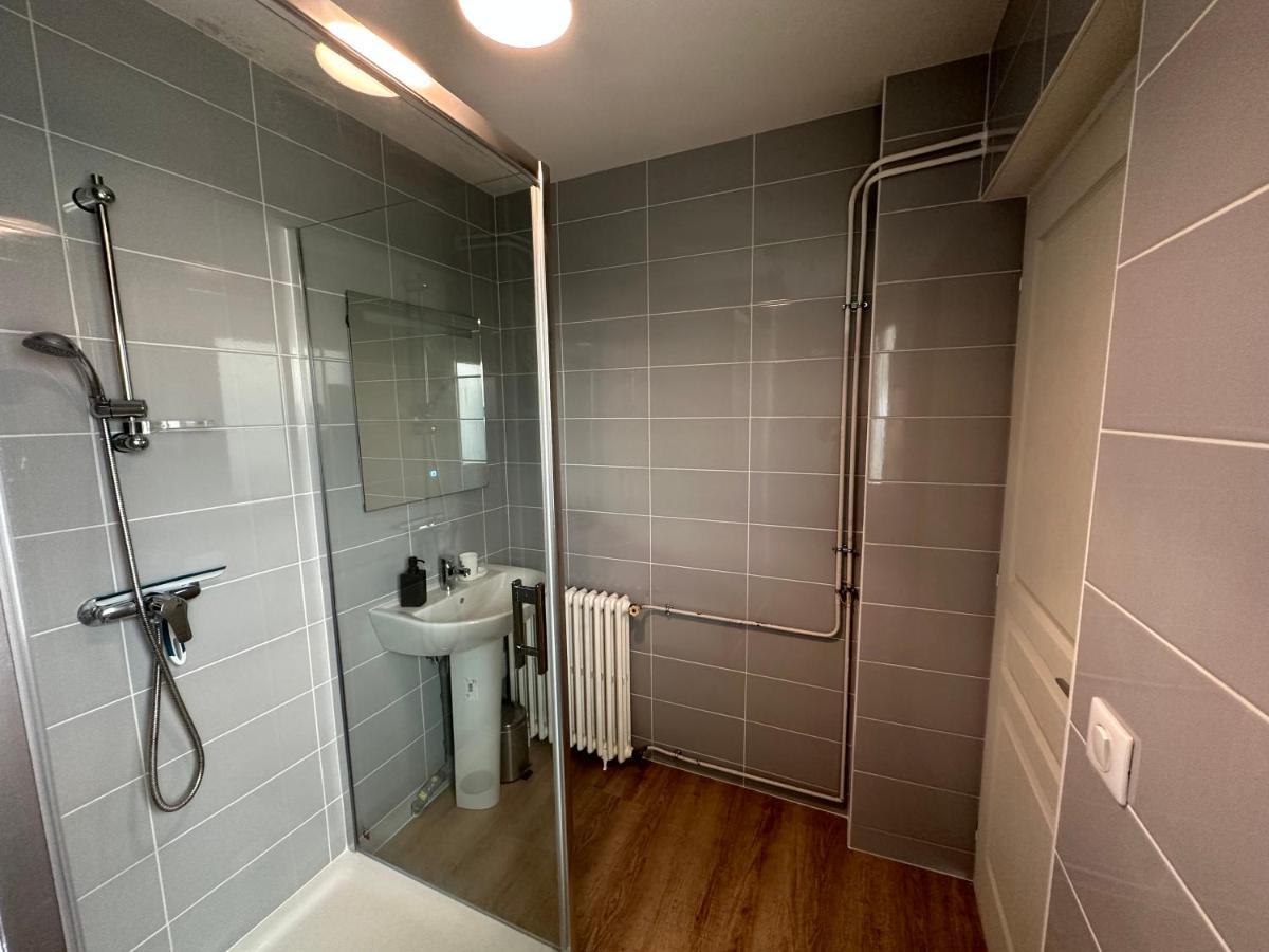 4 - Grande Maison - Parking - Jardin Holiday home *