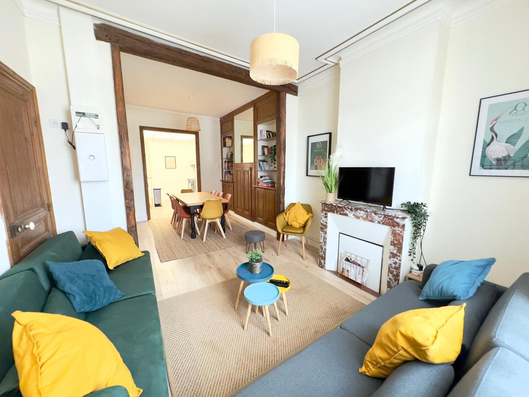 4 - Grande Maison - Parking - Jardin