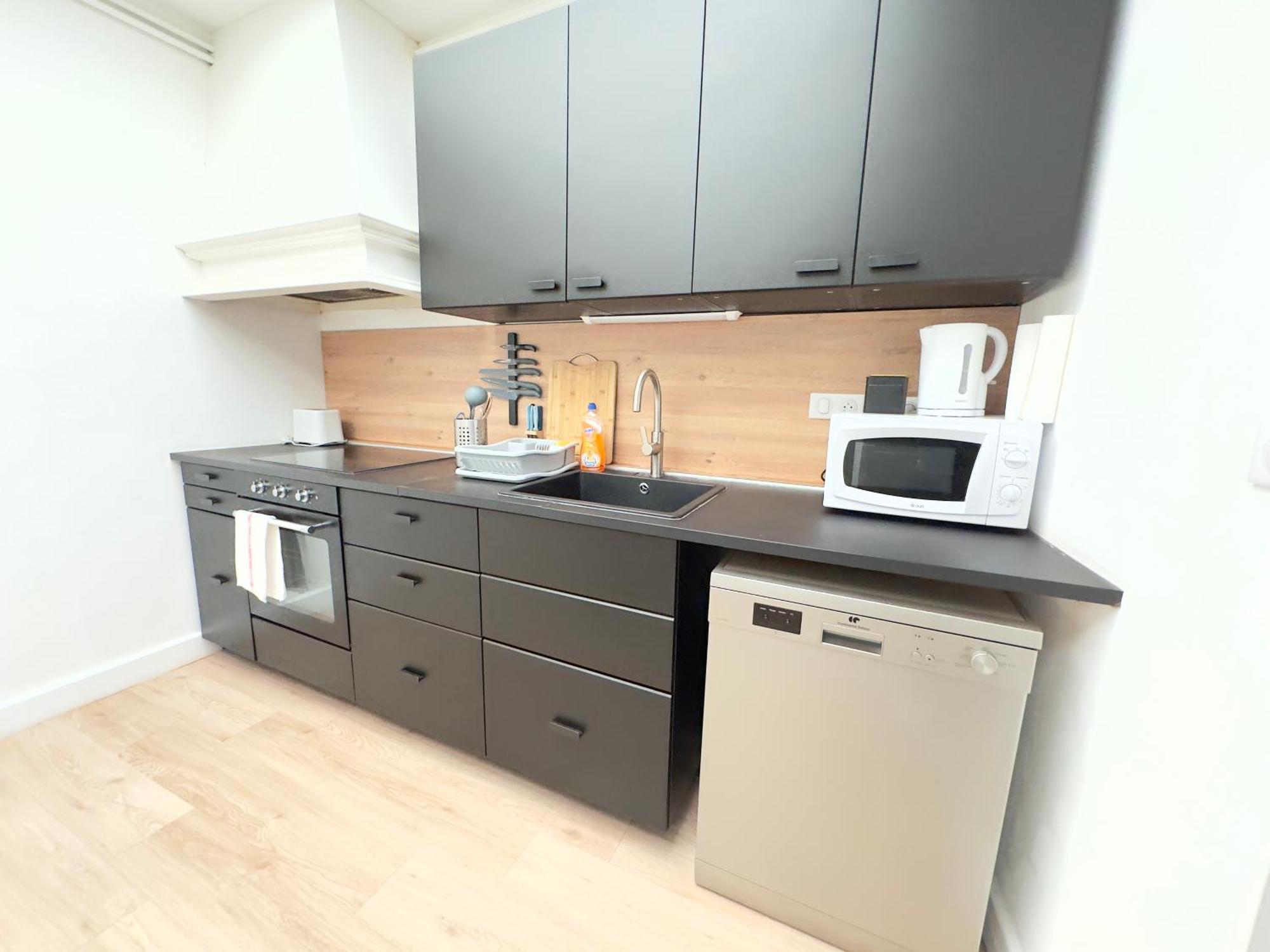 Holiday home 4 - Grande Maison - Parking - Jardin
