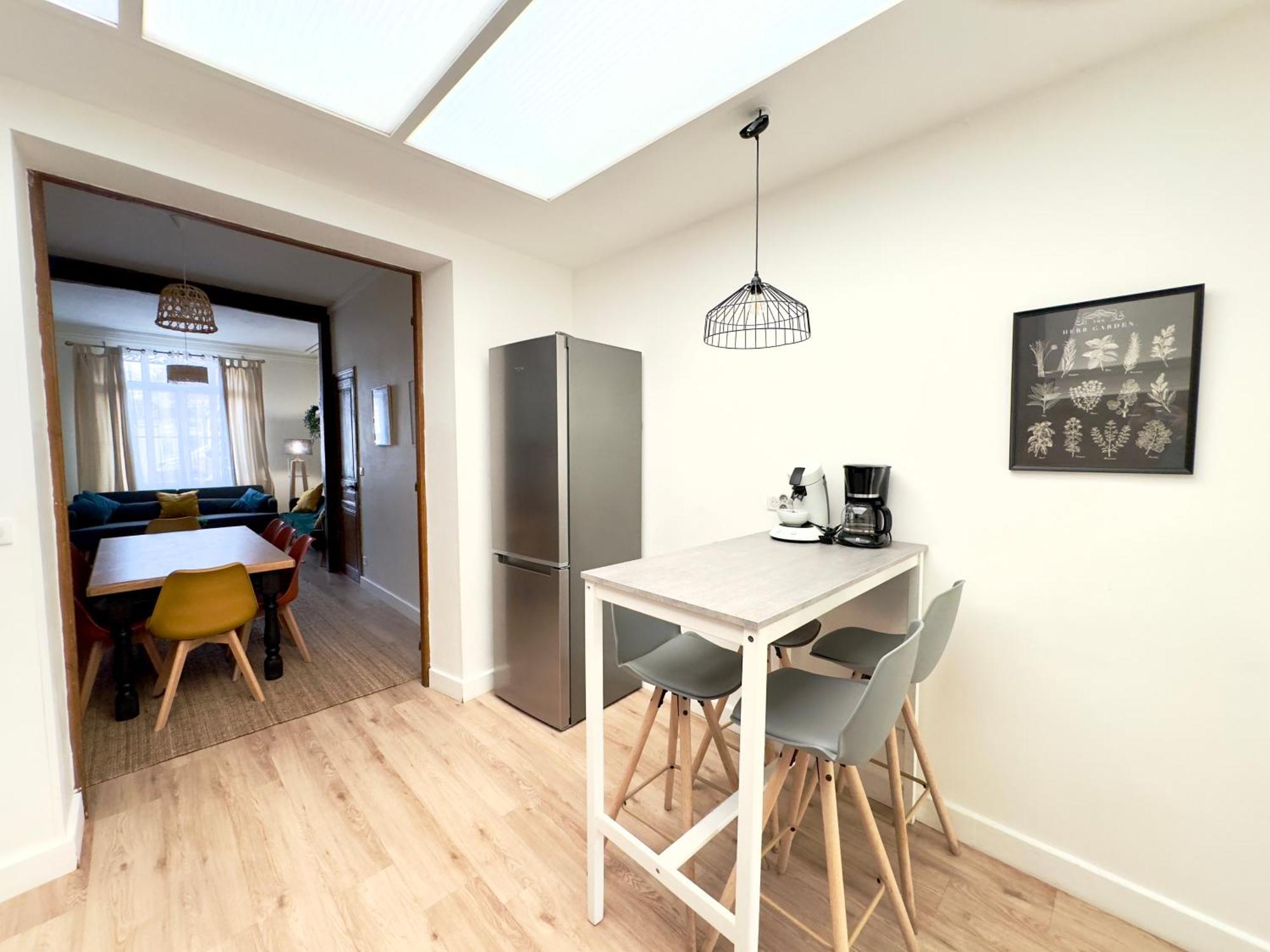Holiday home 4 - Grande Maison - Parking - Jardin Amiens
