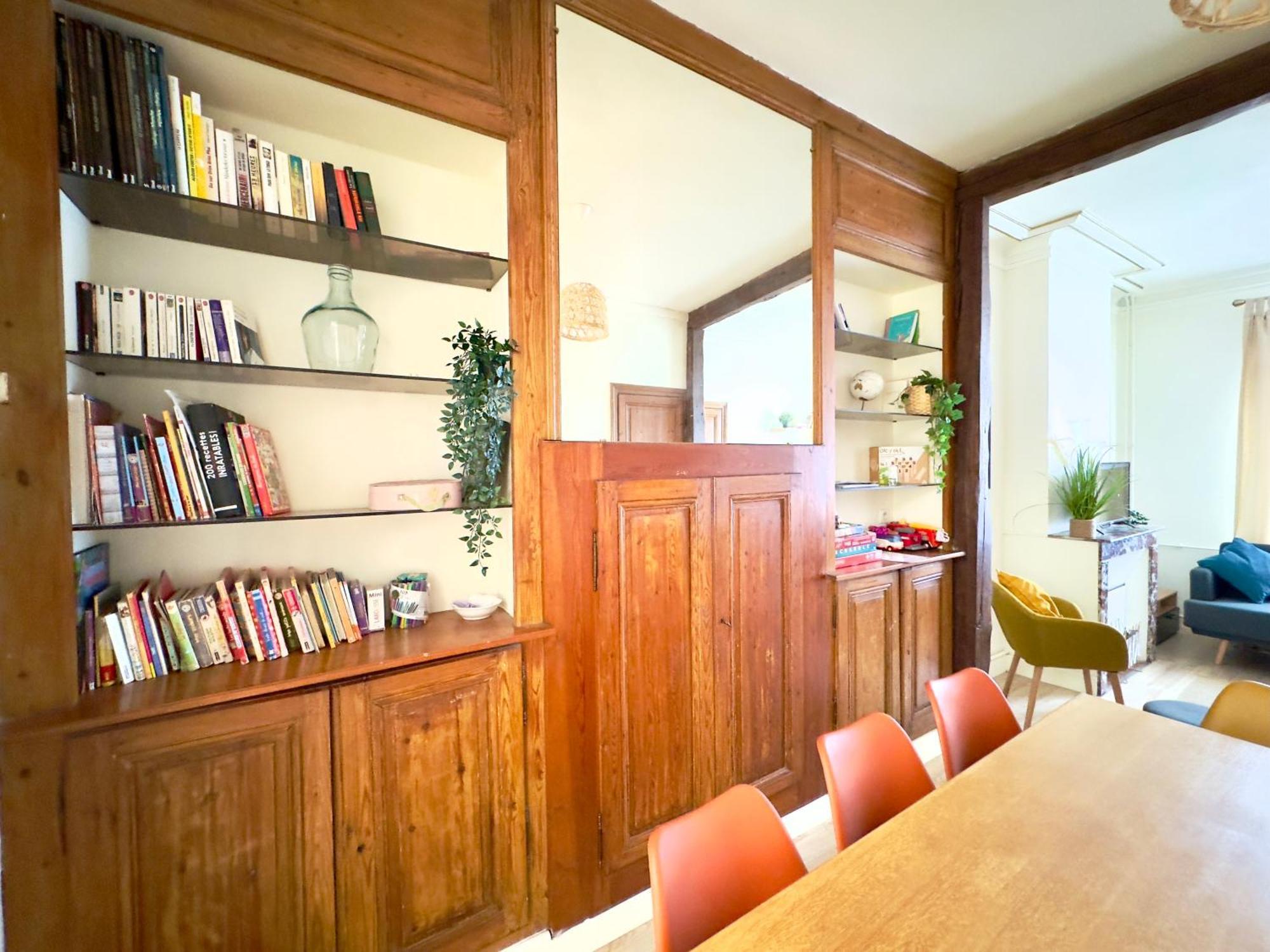 4 - Grande Maison - Parking - Jardin Holiday home Amiens